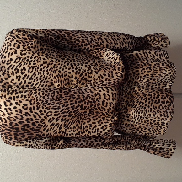 Libby Edelman Leopard Animal Print Flowy Blouse -Size Small - Picture 5 of 9
